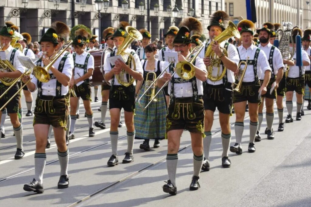 Lederhosen Fit