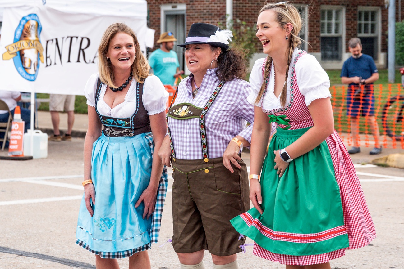 women's Oktoberfest clothing