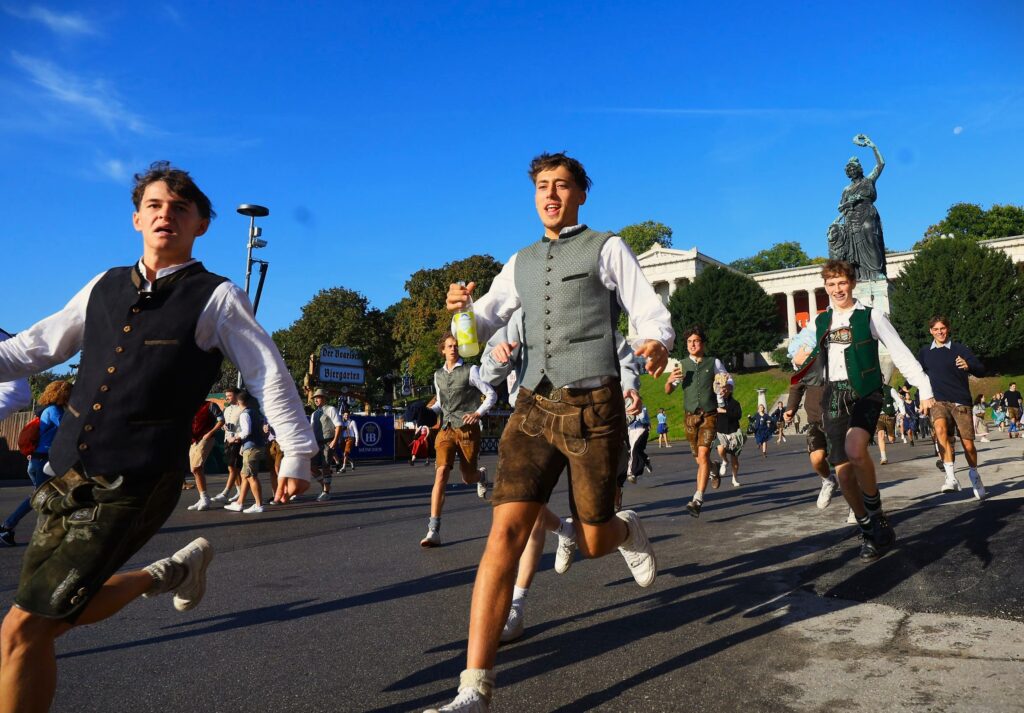 lederhosen vest